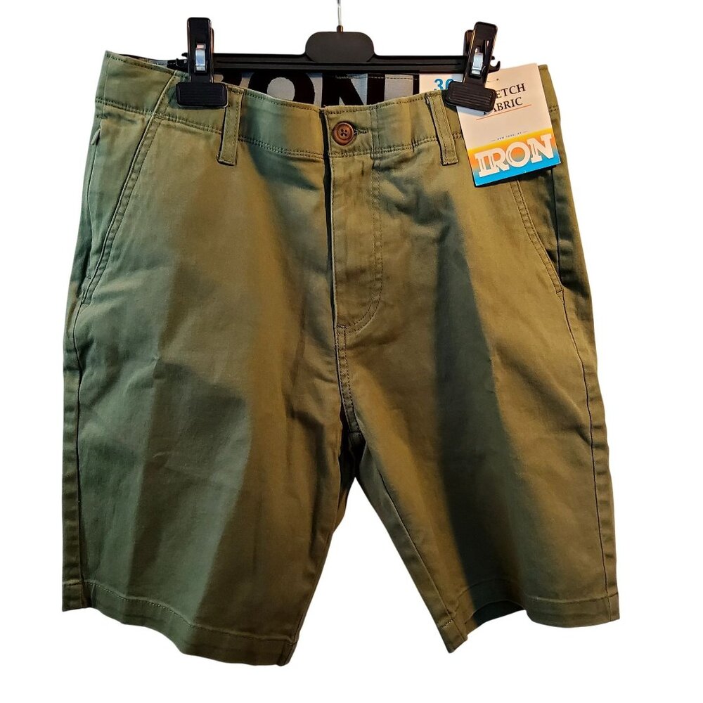 Iron Stretch Fabric Mens Two back pockets Shorts Size 30 Green Cotton & Spandex